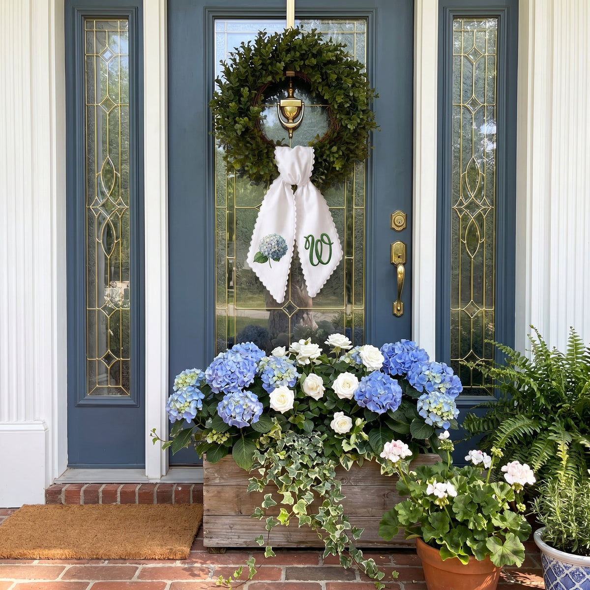 Embroidered Hydrangea Monogram Wreath Sash for Front Door, Flowers Personalized Initial Name, Monogramed Embroidered Ribbon with Adjustable Bow Knot Farmhouse Door Wreath Decor, Gift for Family Friends