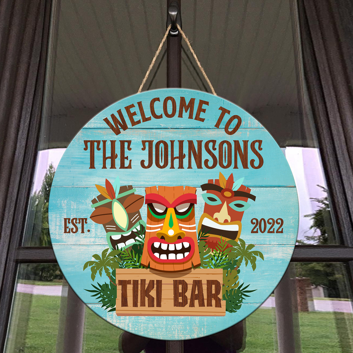 MeMate Tiki Bar Sign – Personalized Wooden Name Sign for Backyard, Patio, Tiki Lounge Decors, Beach Bar, Party Decorations – Custom Name Rustic Round Printed Wood Signs Wall Hanging Decorative