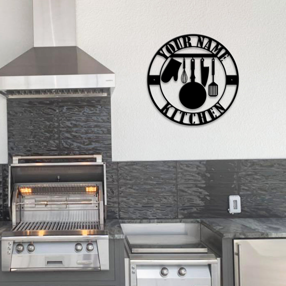 MeMate Kitchen Sign, Personalized Metal Name Signs, Custom Kitchen Sign for Indoor Kitchen Home Wall Décor, Kitchen Signs for Home Decor, Housewarming Gift for Mom Wife Grandmother Friend Family
