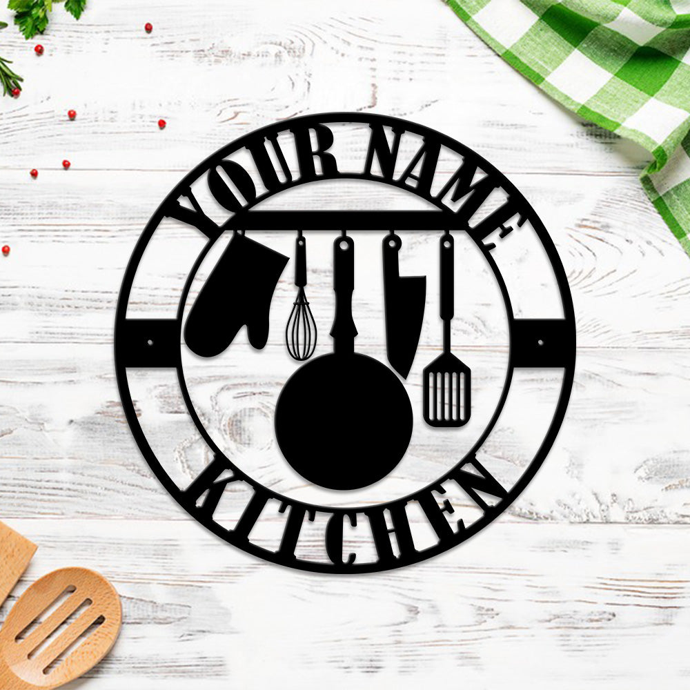 MeMate Kitchen Sign, Personalized Metal Name Signs, Custom Kitchen Sign for Indoor Kitchen Home Wall Décor, Kitchen Signs for Home Decor, Housewarming Gift for Mom Wife Grandmother Friend Family