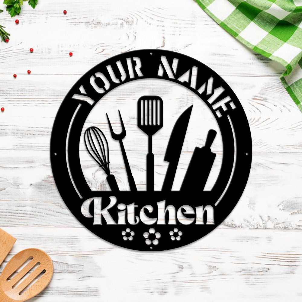MeMate Kitchen Sign, Personalized Metal Name Signs, Custom Kitchen Sign for Indoor Kitchen Home Wall Décor, Kitchen Signs for Home Decor, Housewarming Gift for Mom Wife Grandmother Friend Family