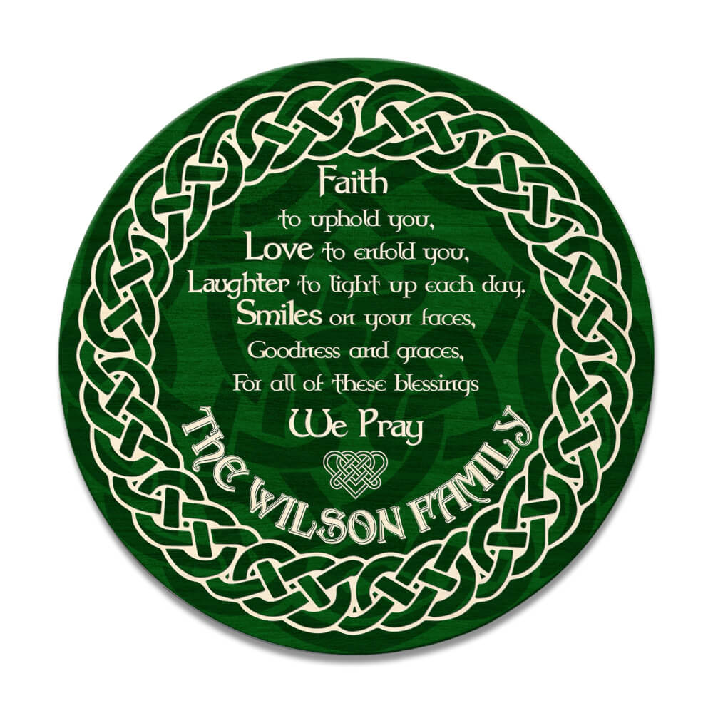 MeMate Personalized Wooden Name Signs for Irish Family - Blessing Custom Family Name Round Printed Wood Sign Wall Hanging for Living Room, Table, Porch on St Patrick's Day