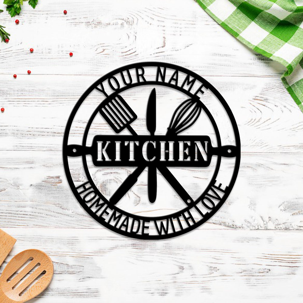 MeMate Kitchen Sign, Personalized Metal Name Signs, Custom Kitchen Sign for Indoor Kitchen Home Wall Décor, Kitchen Signs for Home Decor, Housewarming Gift for Mom Wife Grandmother Friend Family