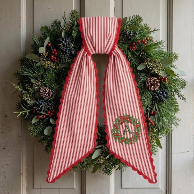 Personalized Christmas Wreath Sash, Custom Monogram Embroidery, 54x5 in - Xmas 12 — photo 1