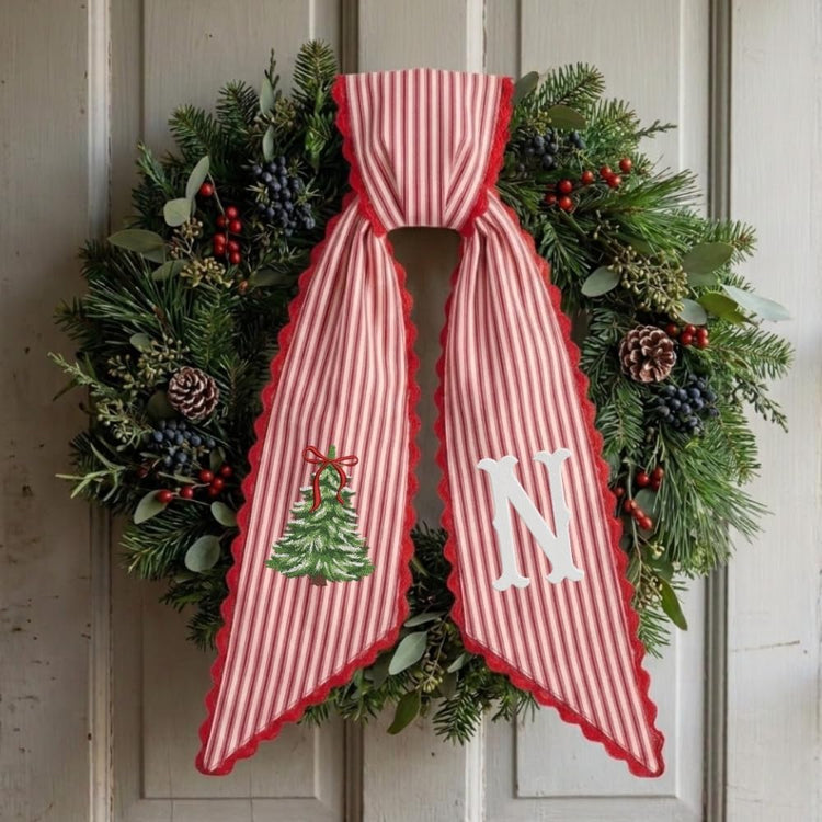 Personalized Christmas Wreath Sash, Custom Monogram Embroidery, 54x5 in - Xmas 11 — photo 1