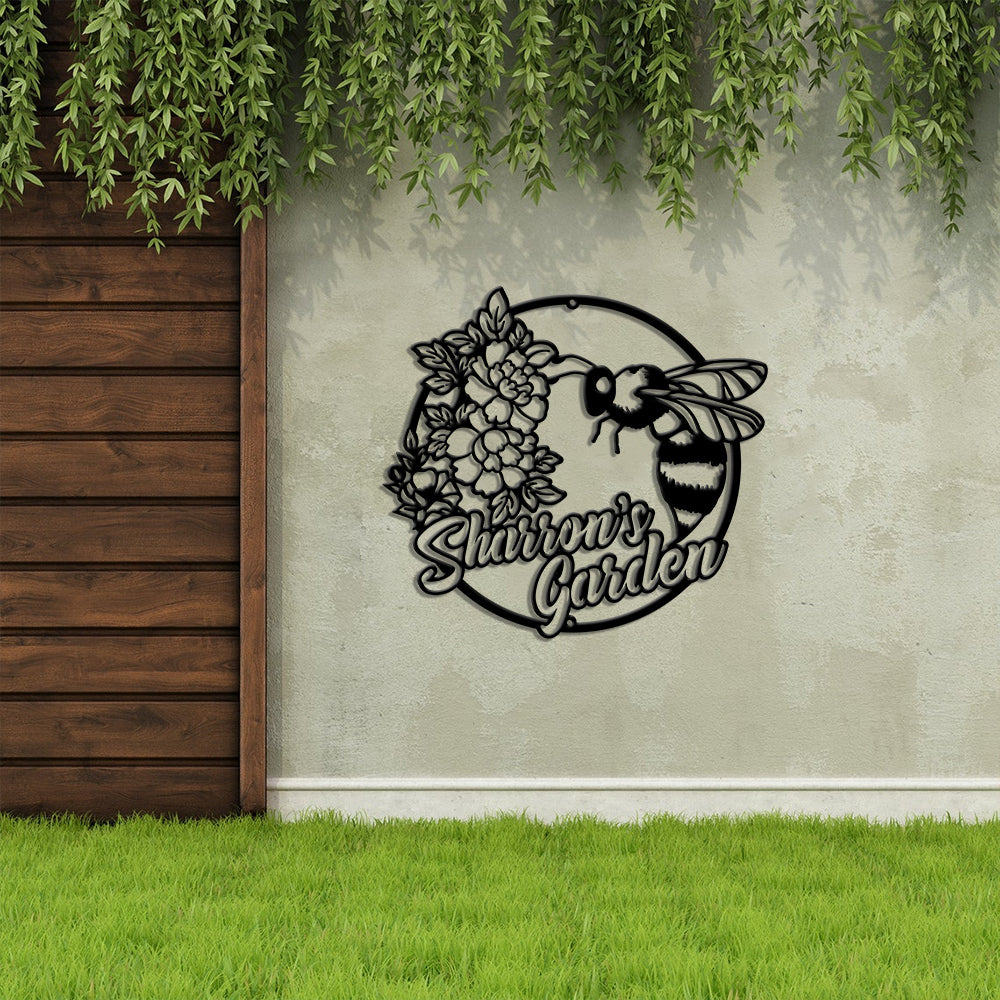 MeMate Personalized Metal Sign Bee, Custom Garden Metal Signs Outdoor Décor, 8" - 24" Garden Signs Metal, Bee Farm Sign, Bee Flowers Garden Signs to Personalize, Shed Shed Sign, Rustic Plaque