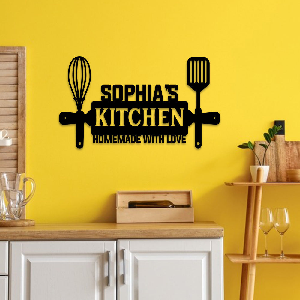 MeMate Kitchen Sign, Personalized Metal Name Signs, Custom Kitchen Sign for Indoor Kitchen Home Wall Décor, Kitchen Signs for Home Decor, Housewarming Gift for Mom Wife Grandmother Friend Family