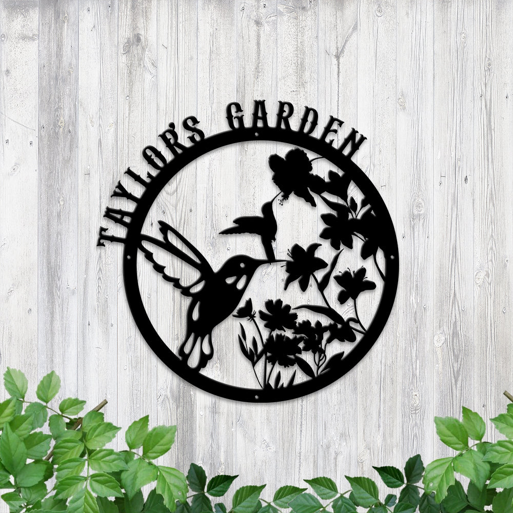 MeMate Hummingbird Garden Sign, Personalized Metal Signs, Garden Sign to Personalize, Large Sign for Vegetable Garden She Shed, Customized Name Wall Art for Outdoor Decor, Plaque for Mom Grandma