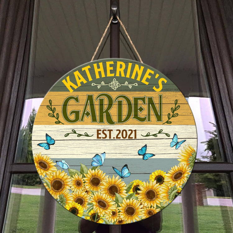 MeMate Personalized Garden Signs for Outdoor Decorative - Custom Name, Year Printed Wood Sign with Sunflower for Flower Garden Decor and Accessories - Wooden Outdoor Plaque for Garden