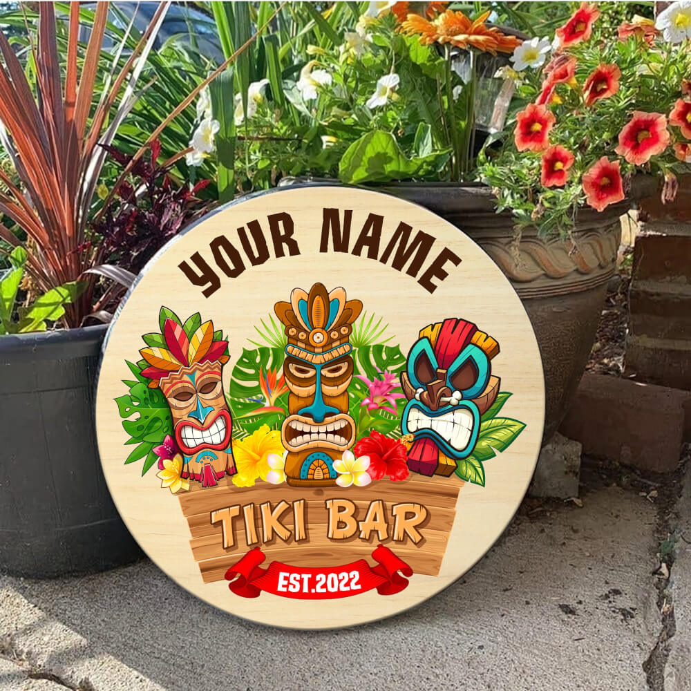 MeMate Custom Tiki Bar Sign - Personalized Wooden Name Sign for Tiki Lounge, Backyard, Patio, Beach Bar, Party Decors - Vintage Rustic Round Printed Wood Signs Wall Hanging Decorative