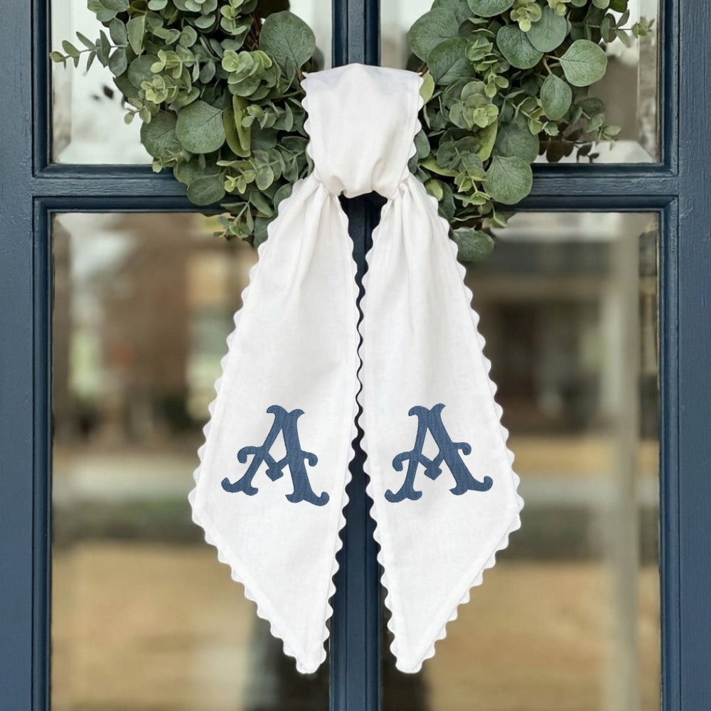 Monogram Wreath Sash Bow for Front Door, Personalized Initial Name Wreath Sash, Monogramed Embroidered Ribbon with Adjustable Bow Knot Farmhouse Door Wreath Decor, Gift for Family Friends