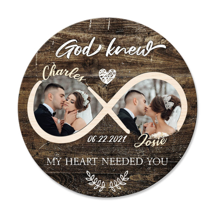 MeMate Custom Couple Name Anniversary Date Printed Wooden Sign Hanging Wall Decor - Personalized Signs for Couple - Tree Round Rustic Wood Plaque Accessories for Couples, Newlyweds, Valentines Day