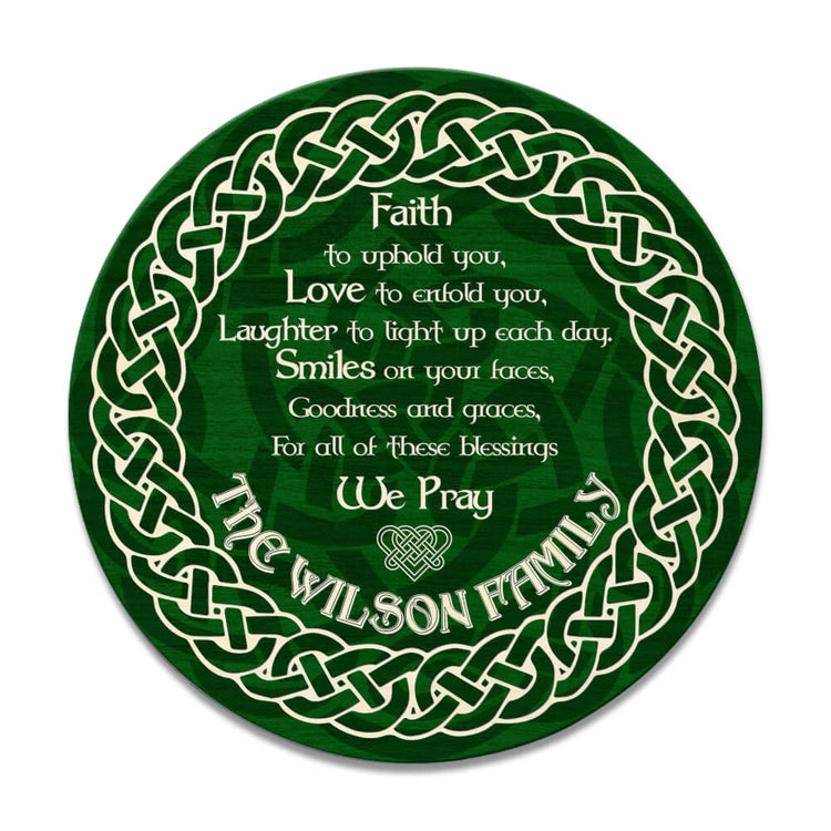MeMate Personalized Wooden Name Signs for Irish Family - Blessing Custom Family Name Round Printed Wood Sign Wall Hanging for Living Room, Table, Porch on St Patrick's Day