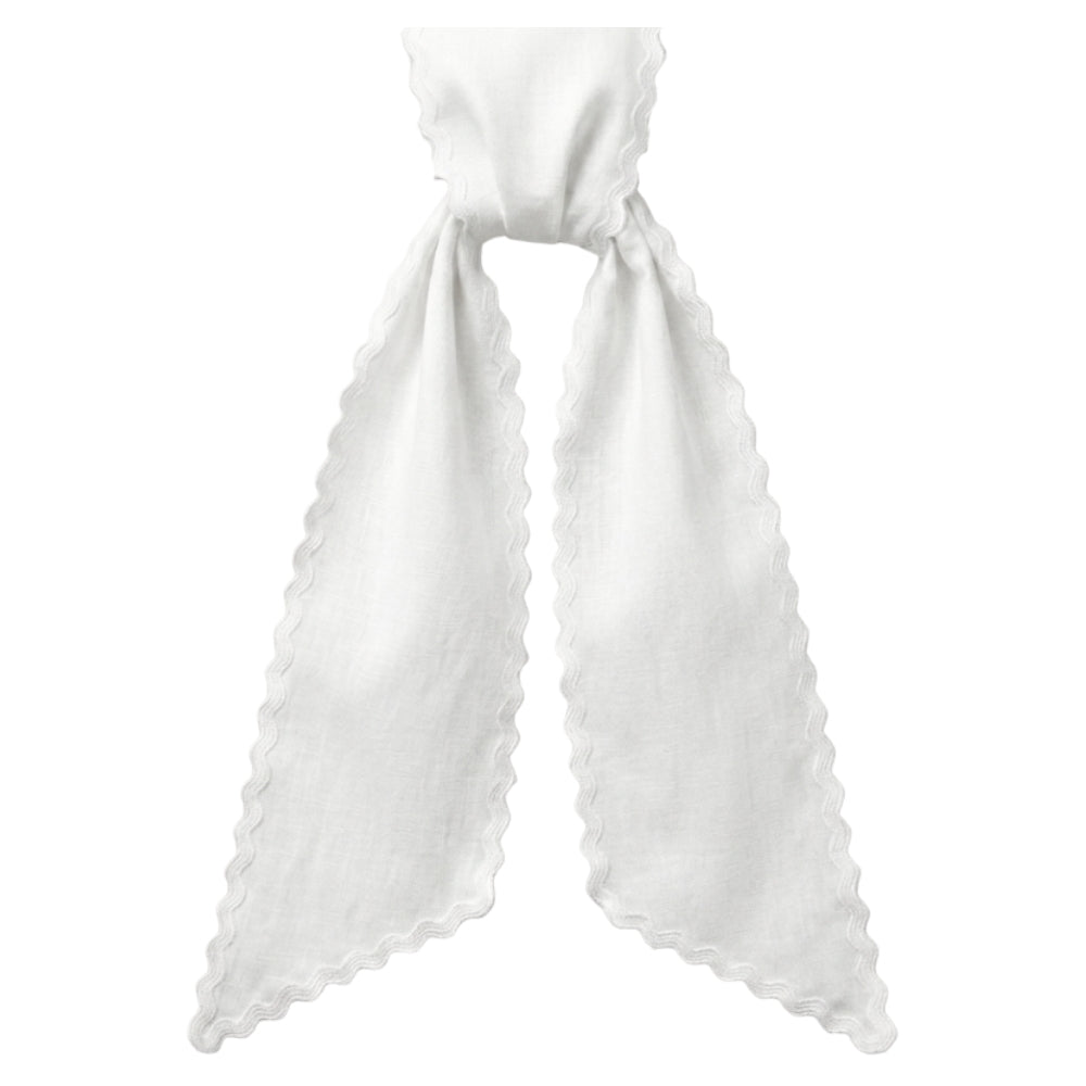 White Sash w/White Scalloped Edge